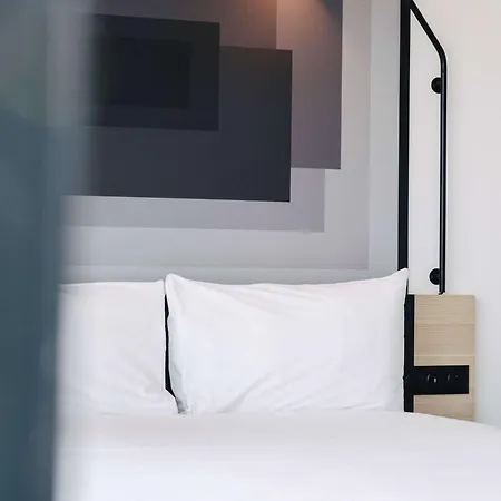 Ibis Centre Rive Droite Pasteur Hotell