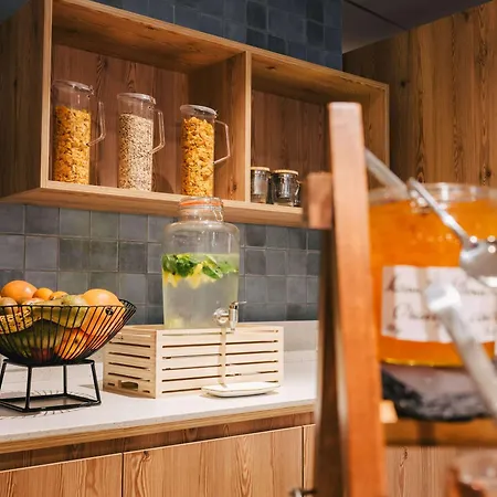 ホテル Ibis Centre Rive Droite Pasteur ルーアン