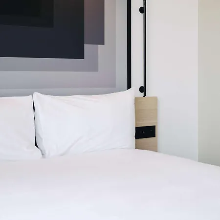 Ibis Centre Rive Droite Pasteur 3*