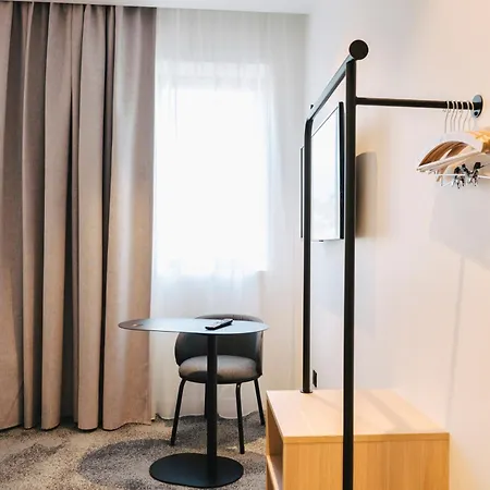 Ibis Centre Rive Droite Pasteur Отель 3*