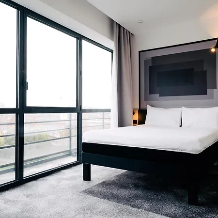 Ibis Centre Rive Droite Pasteur Hotel