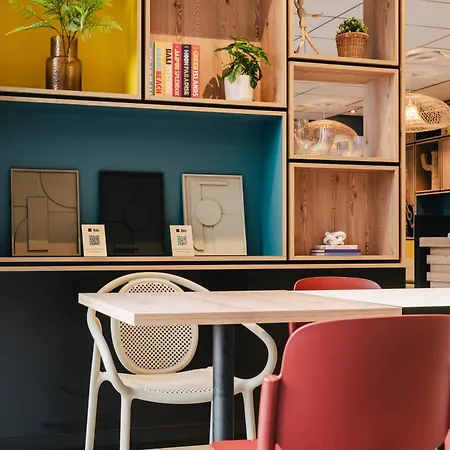 Отель Ibis Centre Rive Droite Pasteur 3*