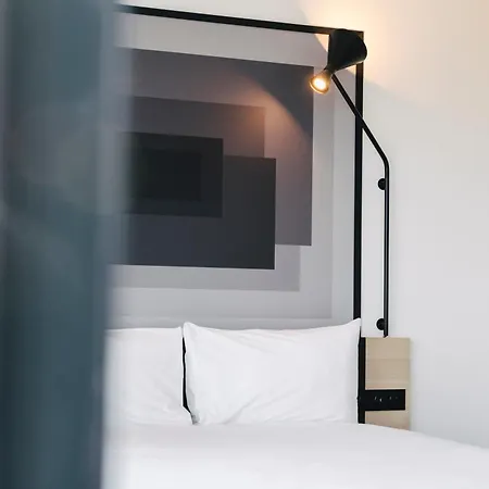 Отель Ibis Centre Rive Droite Pasteur