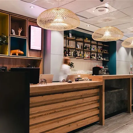 Hotel Ibis Centre Rive Droite Pasteur 3*