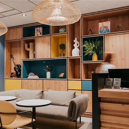 Ibis Centre Rive Droite Pasteur Hotel