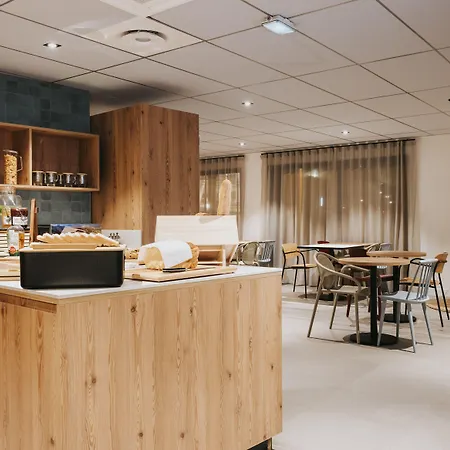 Ibis Centre Rive Droite Pasteur Отель