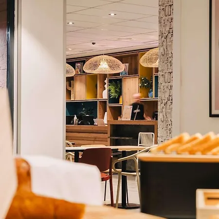 Hotel Ibis Centre Rive Droite Pasteur 3*