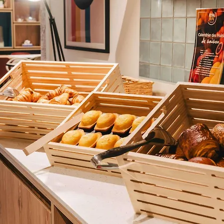 호텔 Ibis Centre Rive Droite Pasteur 3*