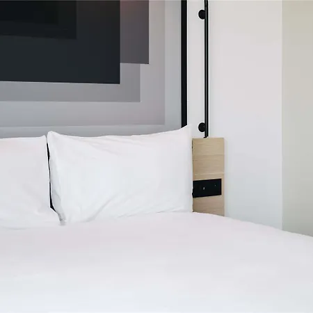 Ibis Centre Rive Droite Pasteur Отель