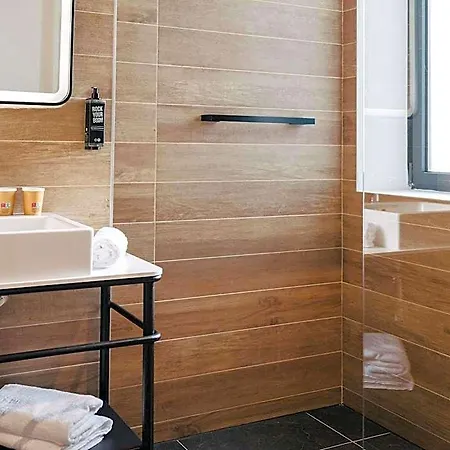 Ibis Centre Rive Droite Pasteur Szálloda Rouen