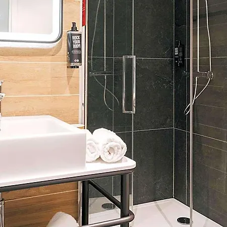Ibis Centre Rive Droite Pasteur Szálloda Rouen