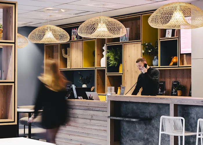 Ibis Centre Rive Droite Pasteur Hotell