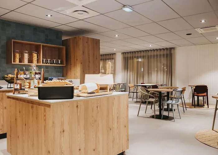 Ibis Centre Rive Droite Pasteur Szálloda